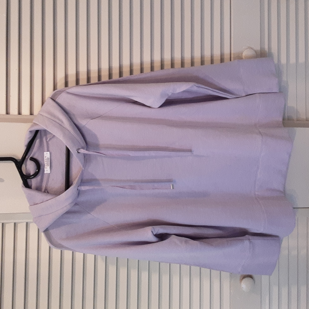 🧊*Lilac Butter Soft Hoodie NWOT